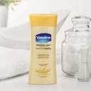 Vaseline Intensive Care Essential Healing Body Lotion 200 Ml