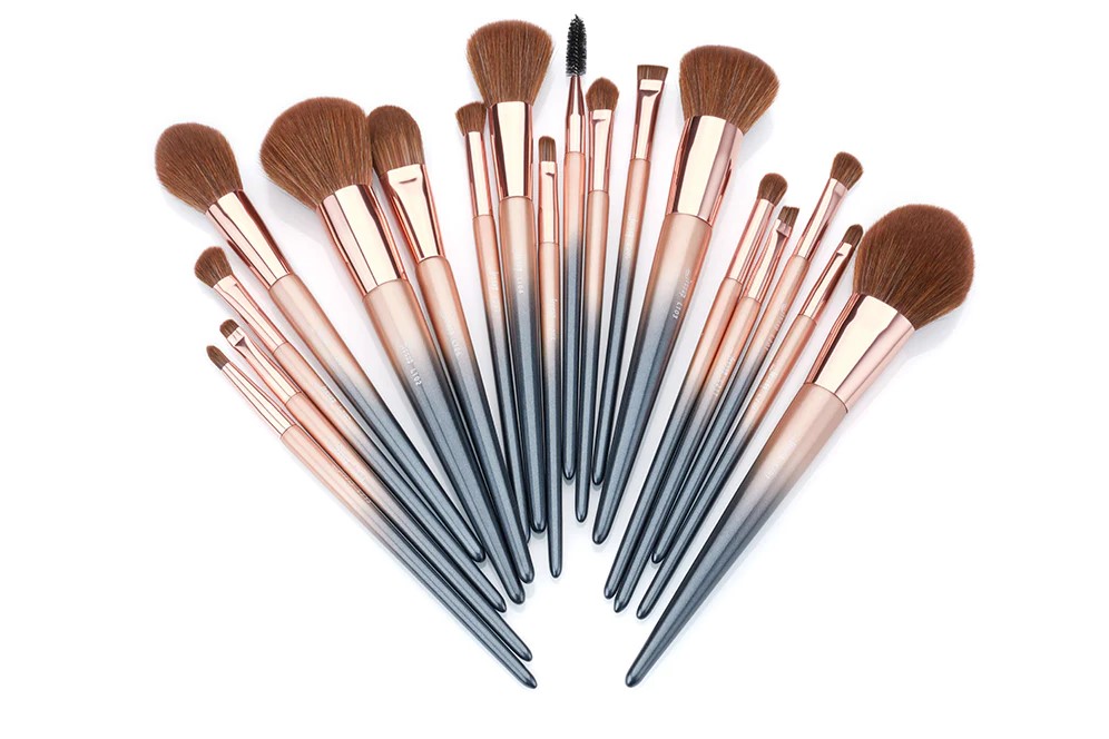 Jessup Starry Black Luxury Brushes Set 18 PCS T264 + Bag